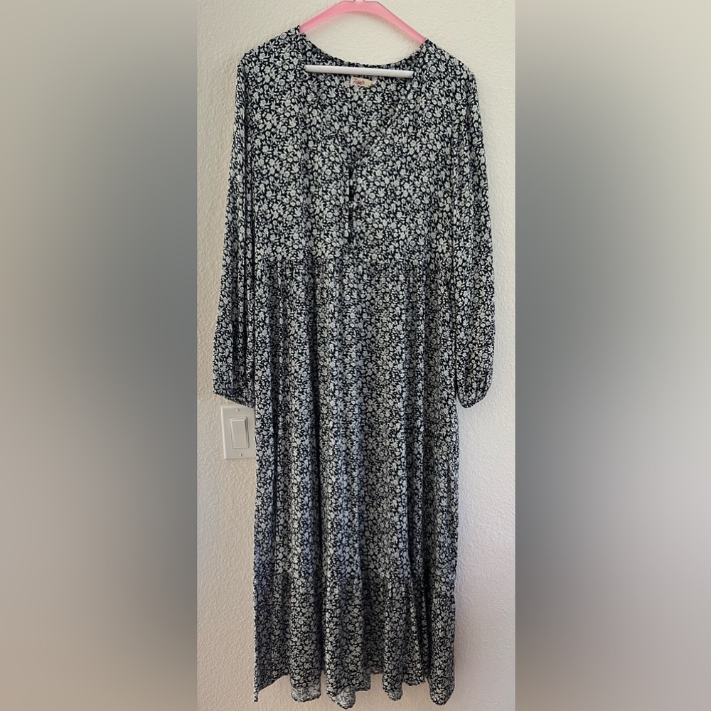Faherty Dress, size medium, Dark Navy